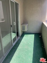 1820 S Bentley Ave-Unit -109 in Los Angeles, CA - Building Photo - Building Photo