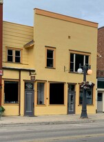 619 1st St in Menominee, MI - Building Photo