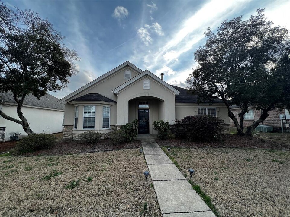 8706 Stoneridge Pl in Montgomery, AL - Building Photo