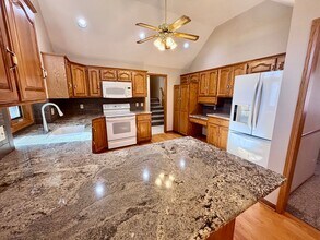 16306 Lafayette Ave in Omaha, NE - Building Photo - Building Photo