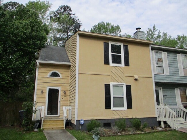 property at 2937 Running Creek Ln