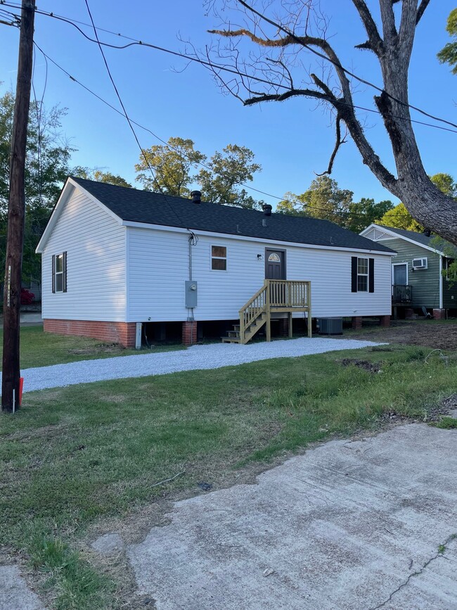102 Russell Ct in Pineville, LA - Building Photo - Building Photo