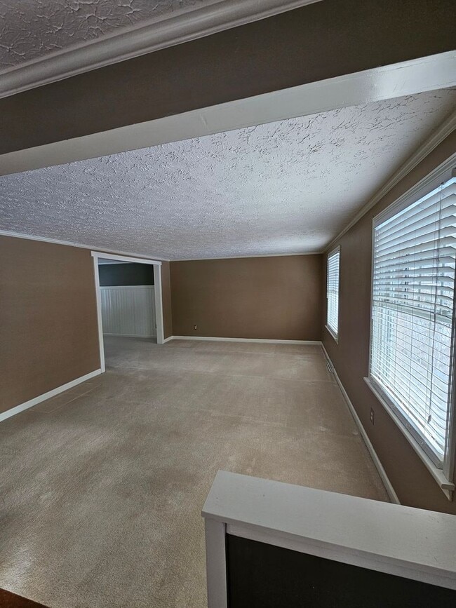 10161 Old Orchard Dr in Brecksville, OH - Building Photo - Building Photo