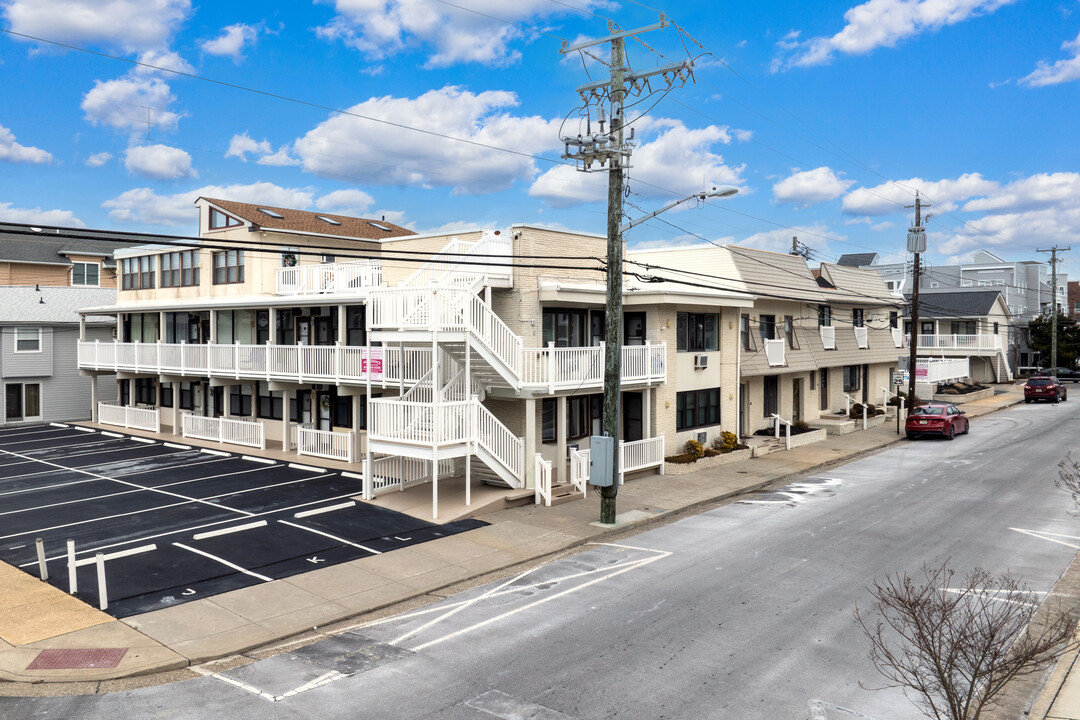 9401 Pacific Ave in Margate City, NJ - Building Photo