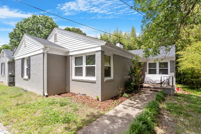 822 Green St in Durham, NC - Building Photo - Building Photo