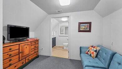 302 Shangrila Ln in New Braunfels, TX - Building Photo - Building Photo