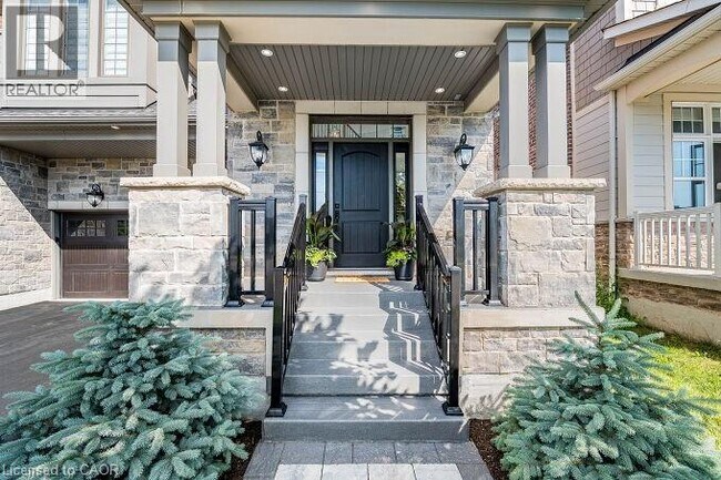 323 Harold Dent Trl in Oakville, ON - Building Photo - Building Photo