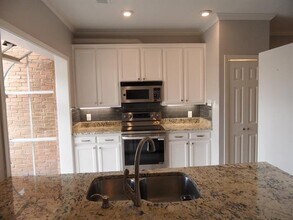 5731 Remington Park Square in Dallas, TX - Building Photo - Building Photo