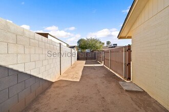713 W Alamo Dr in Chandler, AZ - Building Photo - Building Photo
