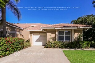 303 E Coral Trace Cir in Delray Beach, FL - Building Photo