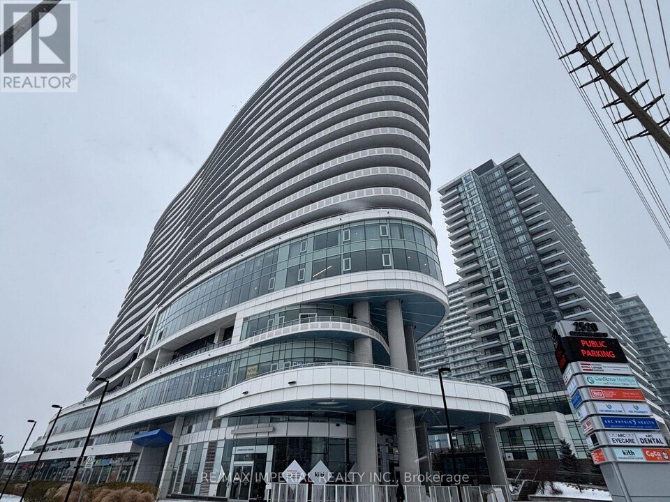 2520-2520 Eglinton Ave W in Mississauga, ON - Building Photo