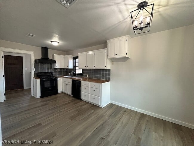 117 S Main St in Sallisaw, OK - Building Photo - Building Photo