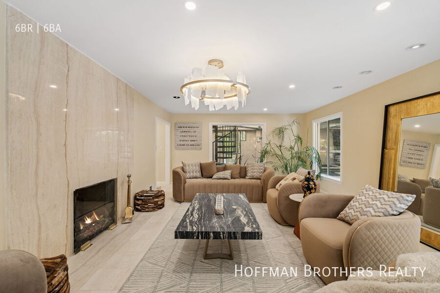 9213 Warbler Pl in Los Angeles, CA - Building Photo