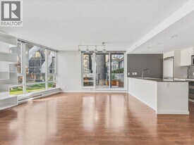 788 Hamilton St in Vancouver, BC - Building Photo