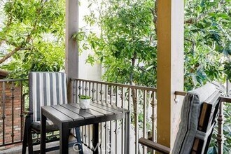 209 Tall Oak in Irvine, CA - Building Photo - Building Photo