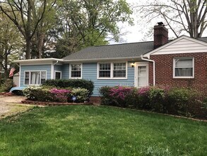 6241 Forest Hill Ave in Richmond, VA - Foto de edificio - Building Photo