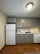 1110 Commonwealth Ave, Unit 708 in Boston, MA - Building Photo - Building Photo