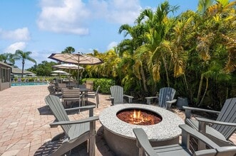 Waverley Place in Naples, FL - Building Photo - Building Photo
