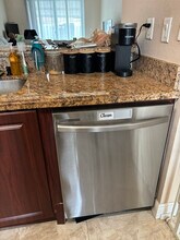 6763 NW 186th Ln in Hialeah, FL - Building Photo - Building Photo