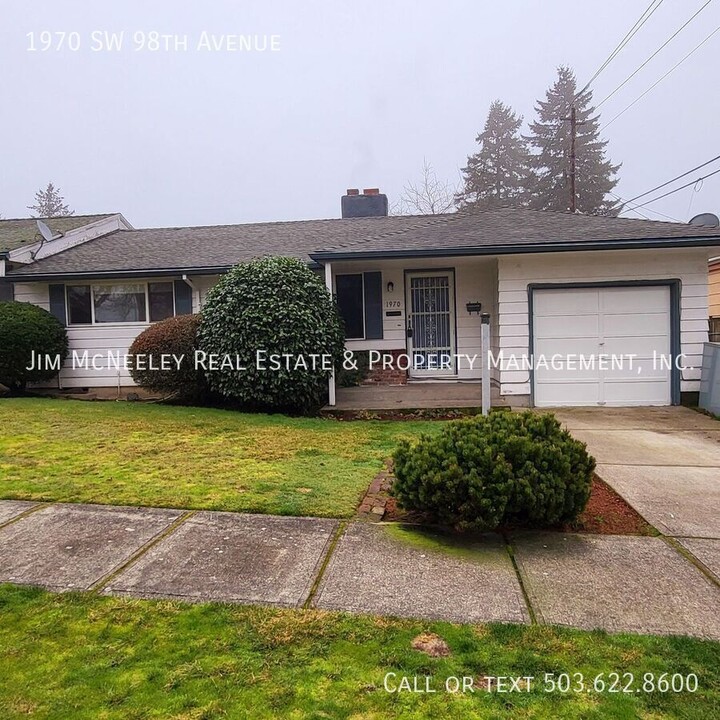 1970 SW 98th Ave in Portland, OR - Building Photo