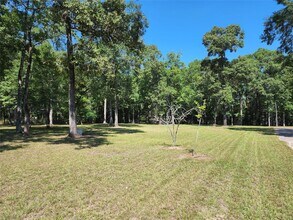 140 Cir Crk Rd in New Waverly, TX - Building Photo - Building Photo