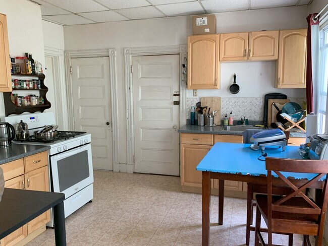15 Saint Paul St, Unit 2 in Cambridge, MA - Building Photo - Building Photo
