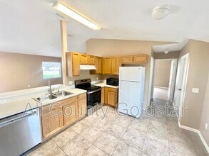 2502 Trianna St in North Port, FL - Building Photo - Building Photo