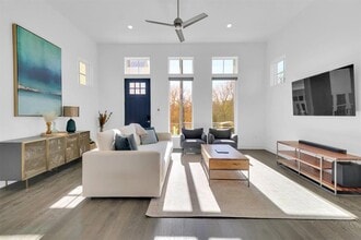 4806 Olive Sparrow Dr in Austin, TX - Foto de edificio - Building Photo