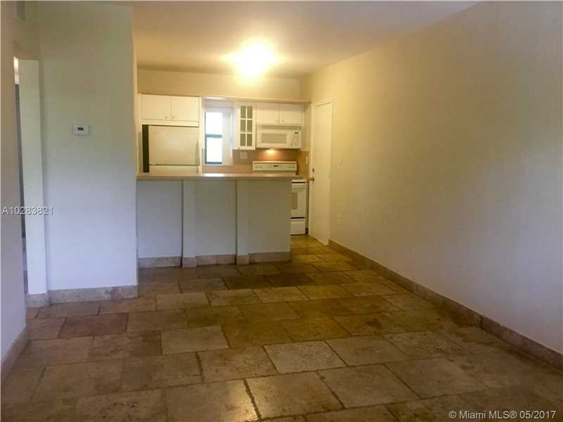 6116 SW 62nd Terrace in South Miami, FL - Building Photo