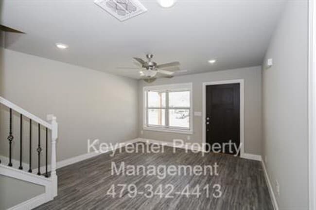 604 E Osage Trce in Rogers, AR - Building Photo - Building Photo