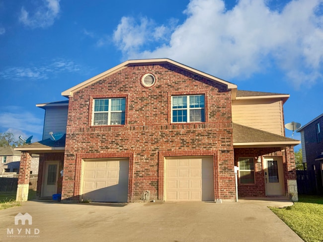 property at 902 Parkplace Rdg