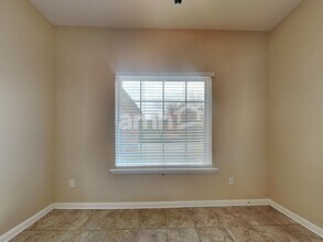 4940 Grace View Ln in Bartlett, TN - Foto de edificio - Building Photo