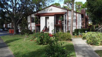 3455 Countryside Blvd in Clearwater, FL - Building Photo