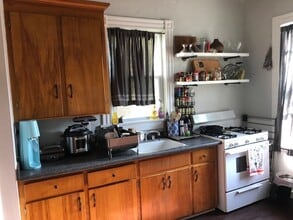 91 S Washington St., Unit Down in Rochester, NY - Foto de edificio - Building Photo