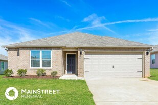 490 Woodland Crst Rd in Pell City, AL - Building Photo