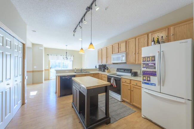 property at 13710 54th Ave N
