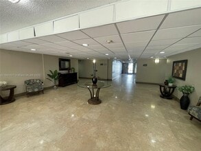 1805 Sans Souci Blvd in North Miami, FL - Building Photo - Building Photo