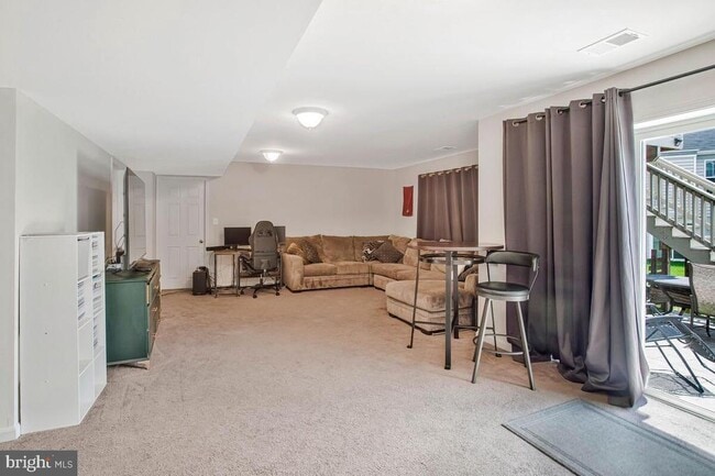 15801 Aerial View Rd in Woodbridge, VA - Building Photo - Building Photo