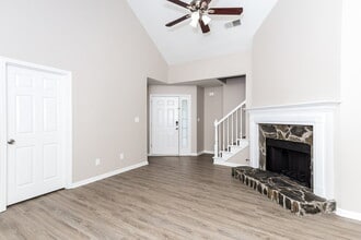 517 N Fairfield Dr in Peachtree City, GA - Building Photo - Building Photo