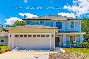 2427 Woodstork Ct in St. Augustine, FL - Building Photo