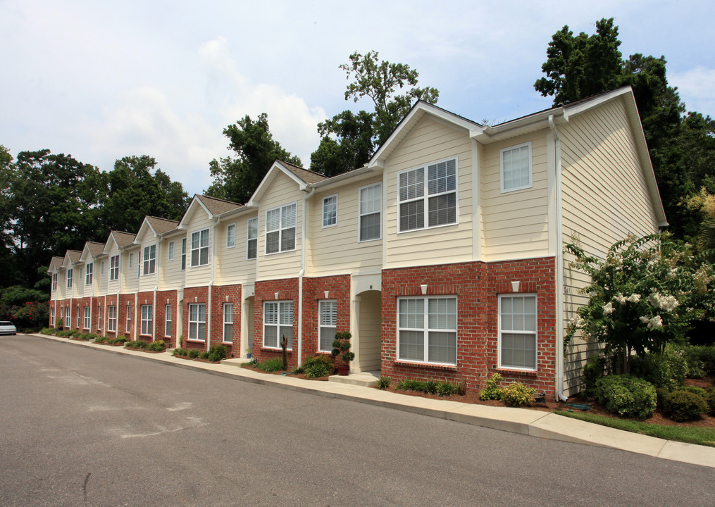 241 Howle Ave in Charleston, SC - Building Photo