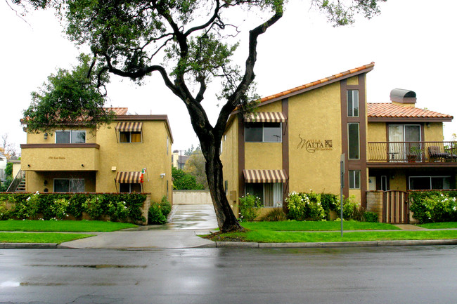 Villa Malta in Long Beach, CA - Foto de edificio - Building Photo