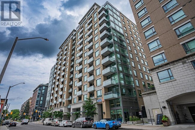 property at 238 Besserer St