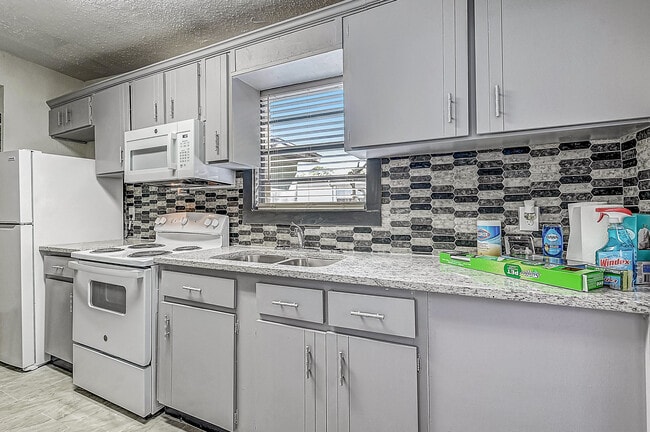 property at 2742 Begonia Rd