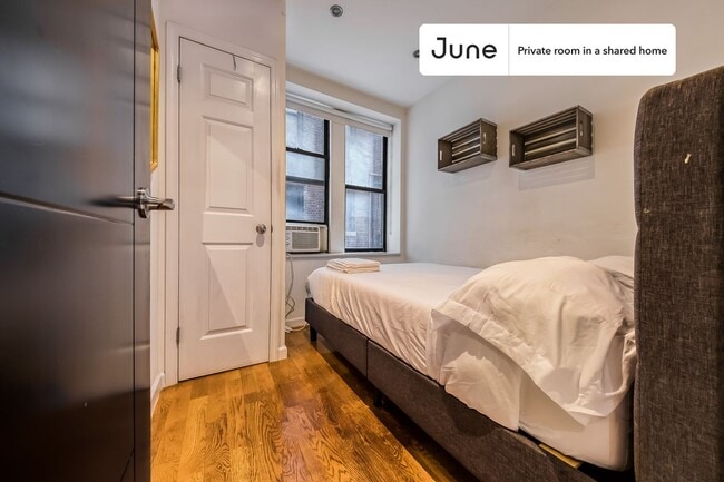 Private bedroom in 4 bed/2 bath Home in New York, NY - Foto de edificio - Building Photo