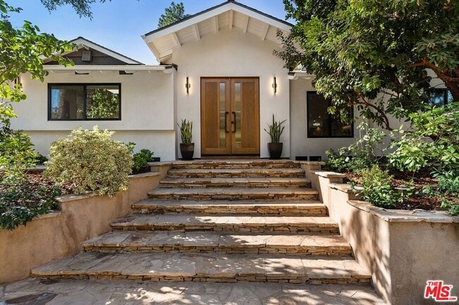 property at 4943 Palomar Dr