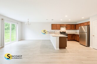 8176 Golden Bamboo Dr in Jacksonville, FL - Building Photo - Building Photo