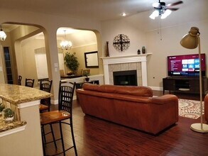 4927 Marsh Harrier Ave in Grand Prairie, TX - Building Photo - Building Photo