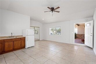 24126 Kittridge St in Los Angeles, CA - Building Photo - Building Photo