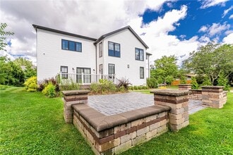 2605 Buckhurst Dr in Beachwood, OH - Building Photo - Building Photo